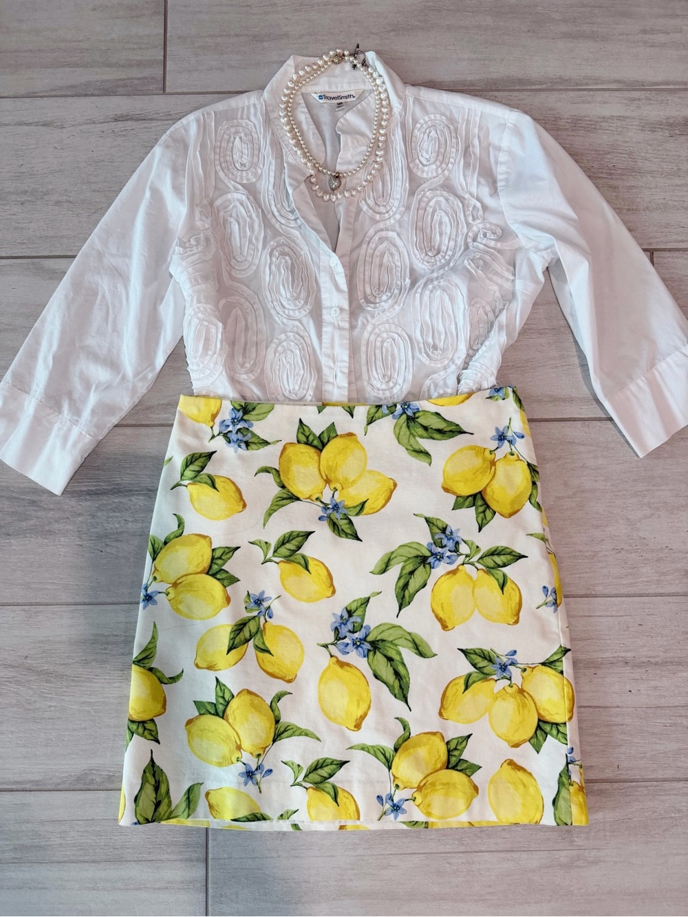 Talbots Canvas A-line Skirt - Lemon
Blossom Size 4 Like New